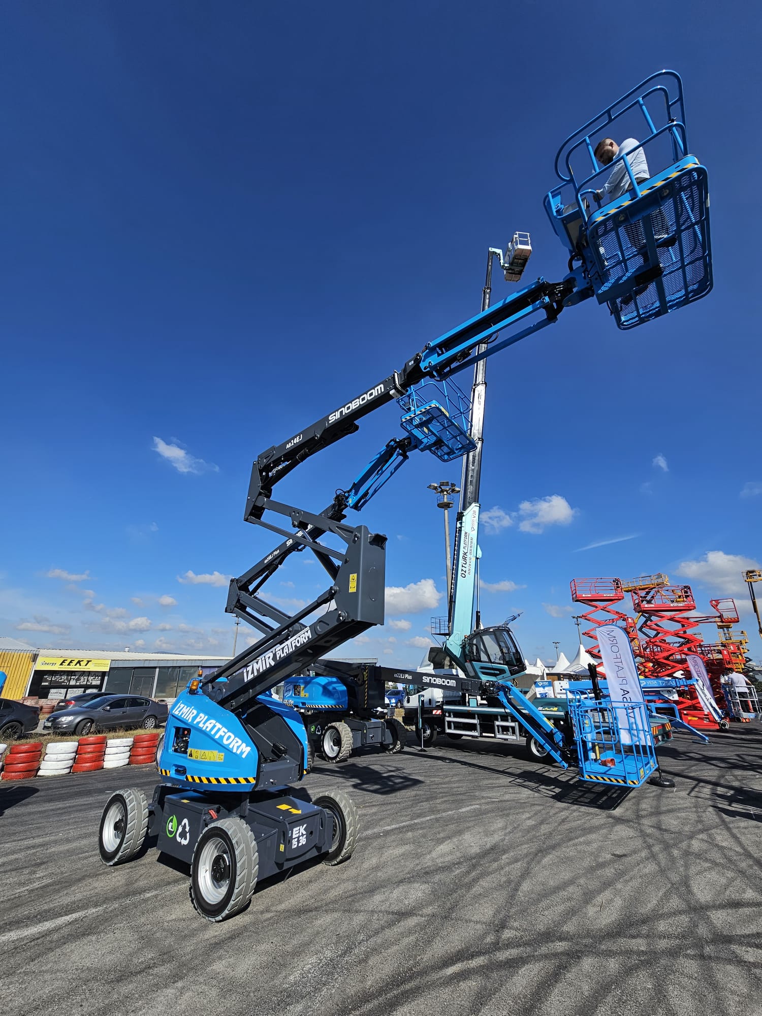 PLATFORM G�NLER� 2023 AUTODROM �STANBUL FUARINDAYIZ. foto�raf 1